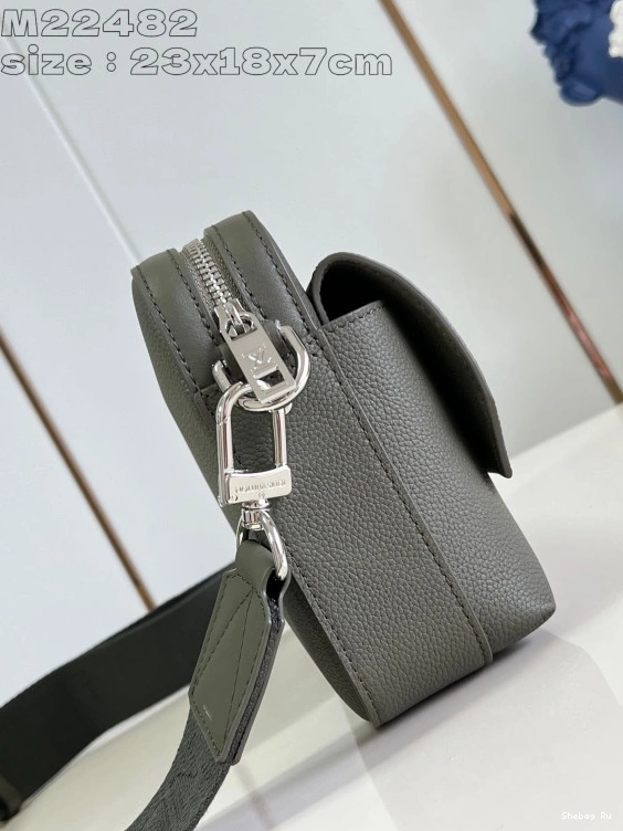 VUITTON Messenger-23.5*18*7CM Fastline LOUIS 0726